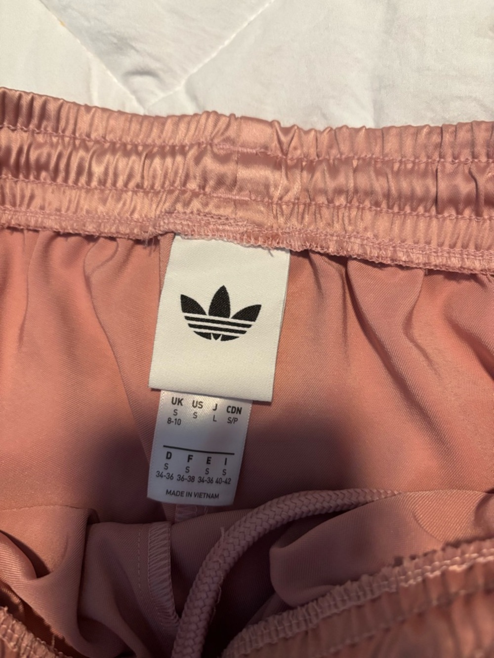 adidas Originals Women's Satin Ruffle 3-Stripes Shorts - NWOT - Picture 3 of 6